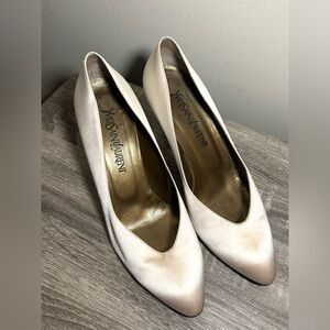 Vintage YVES SAINT LAURENT YSL Milady Gold Satin Heels / Pumps Size 9